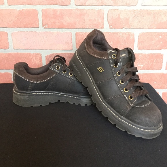 women's lace up skechers